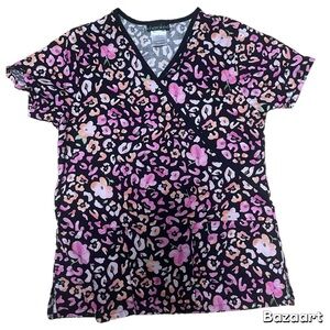 Sz S Pink Leopard Print Scrub Top Cherokee
